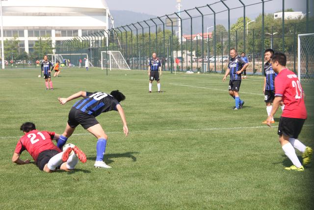 萨拉赫接受1年续约利物浦 他想拿联赛和欧冠冠军